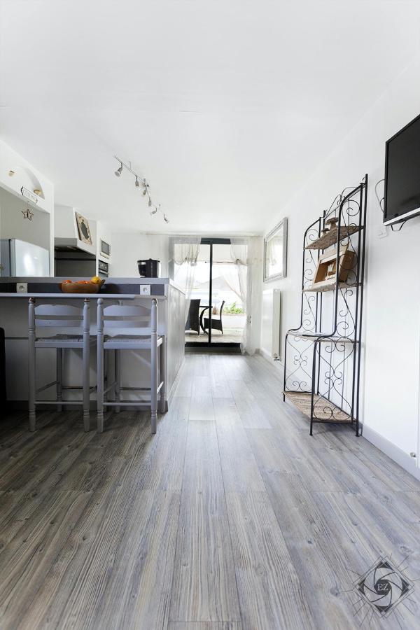 Appartement Lumineux A Voreppe Avec Piscine 外观 照片