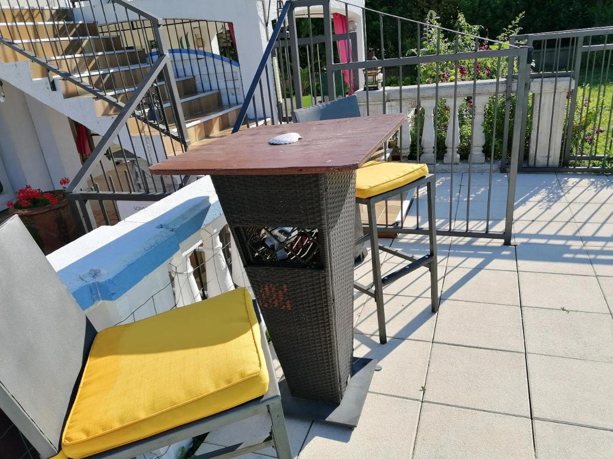 Appartement Lumineux A Voreppe Avec Piscine 外观 照片