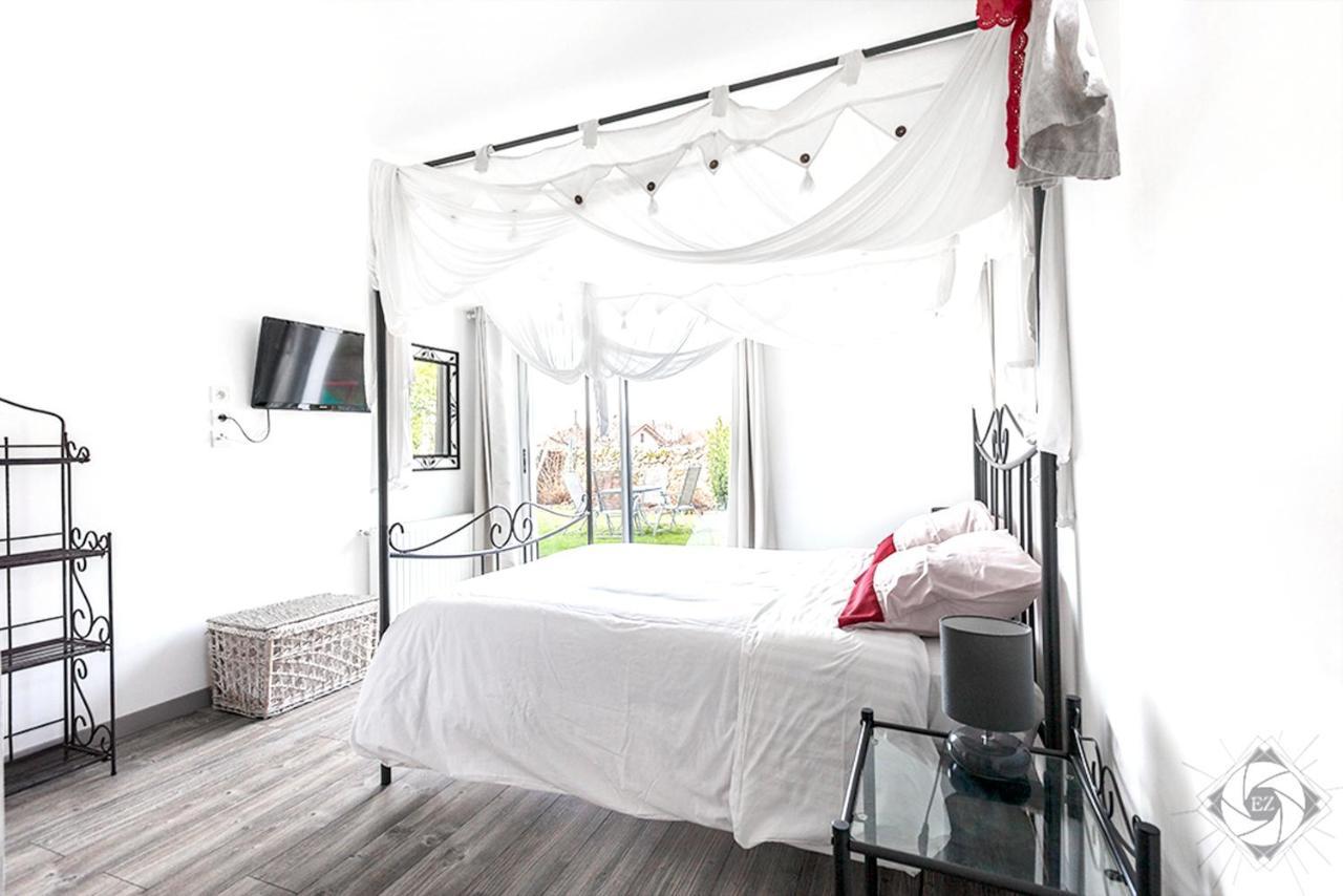 Appartement Lumineux A Voreppe Avec Piscine 外观 照片