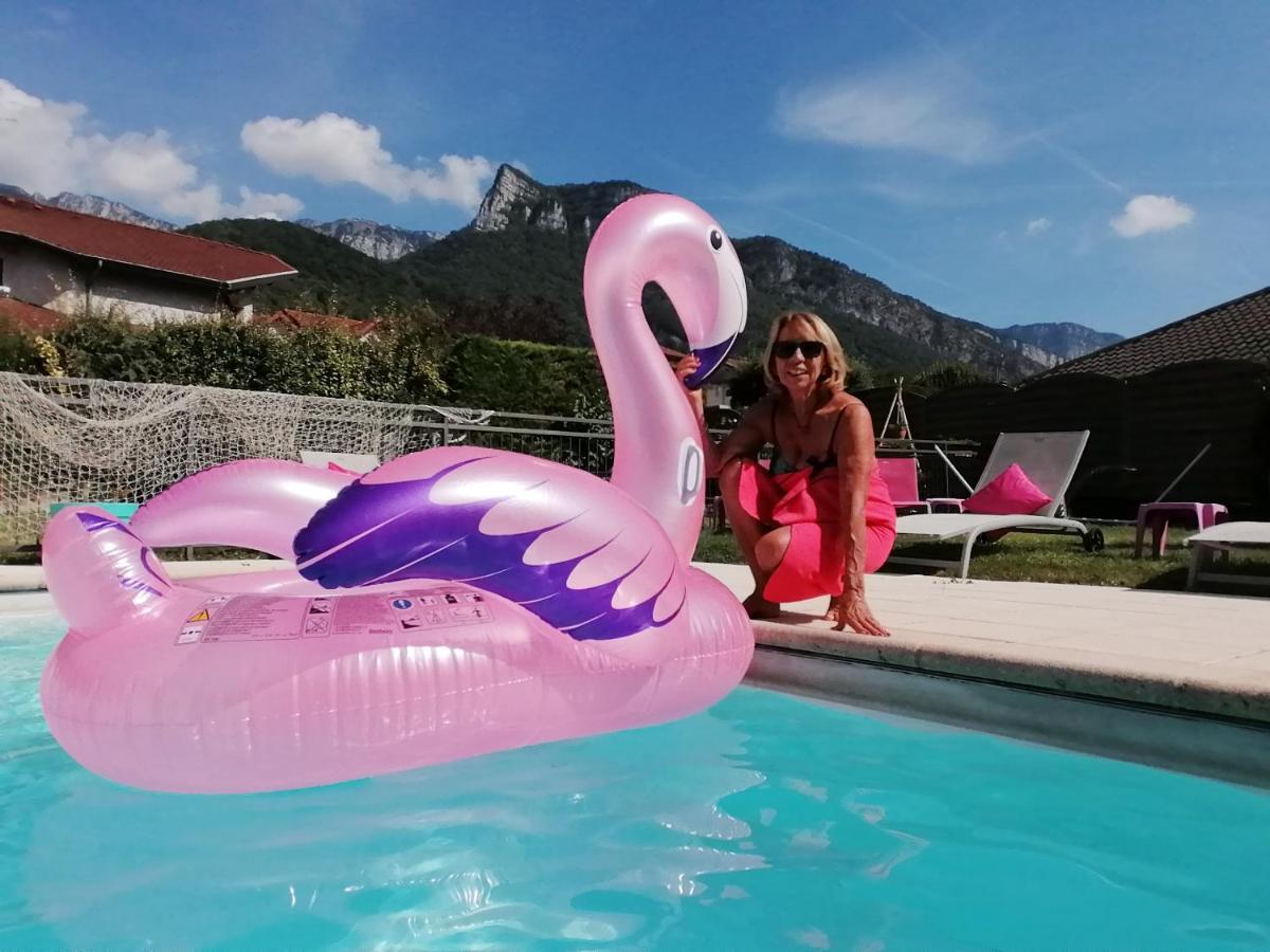 Appartement Lumineux A Voreppe Avec Piscine 外观 照片